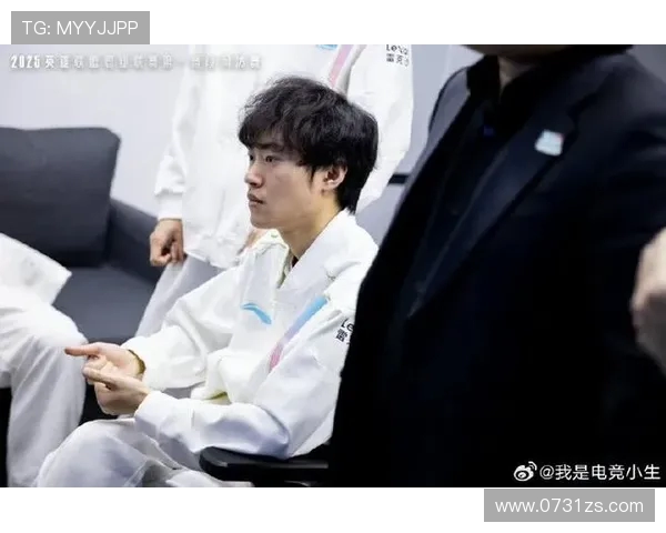 赛后复盘分析FPX与JDG的比赛状态与表现对比