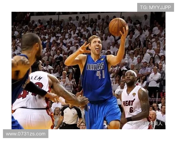 2006年NBA总决赛第三场热火对小牛的经典对决回顾与精彩瞬间解析