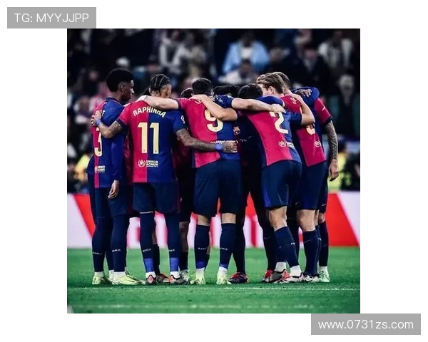 皇马与巴萨激战正酣球迷热情高涨赛场火爆场面引人瞩目